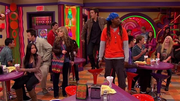 iCarly 05x08 Balls