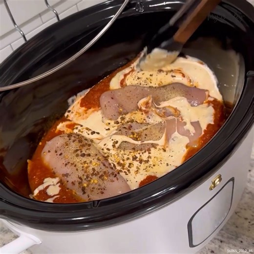 146K views · 2.1K reactions | 3 EASY Recipes for Pasta Night #crockpotrecipes #pastanight #chickenandpasta #easymeals #busymoms | Amy Darley | Facebook