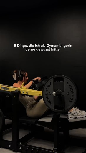 Leah💛 Online Fitness Coach on Instagram: "Diese Tipps hätte ich als Gym Anfängerin gerne früher gewusst🙌🏼 Ich weiß nicht wie es euch geht, aber ich hätte mir damals jemanden gewünscht, der mir zu meinem Start im Gym zur Seite steht. Häufig geht es nur um hard facts wie Technik, aber warum redet niemand über die Unsicherheit am Anfang? Deshalb habe ich für euch einen Guide mit praktischen Tipps für Anfänger erstellt!🤍 👉🏼 Schreib mir GUIDE für meinen kostenlosen Anfängerguide!💌 Schenk dir s