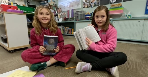 ‘Words for 3rds’ program put a dictionary in the hands of every Kuna 3rd grader