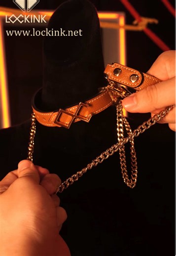 #giftideas #lockink #giftforhim #leathercraft #collar