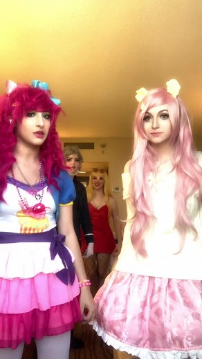 smile mlp irl ft @kass hi silly!!! #mylittlepony #mlp #pinkiepie #fluttershy #pinkiepiecosplay #fluttershycosplay #mlpcosplay #mylittleponycosplay #pinkiepiemlp #flutterpie