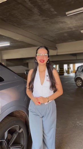 Smartfy on Instagram: "🚗✨ ¿Todavía usás cable para conectar tu celular al auto? Decile chao a los enredos y pasate a CarPlay inalámbrico con el adaptador Smartfy 🔥 Fácil de instalar, discreto y compatible con Android Auto y Apple CarPlay. Más comodidad, más tecnología y cero cables. 🔗 Encontralo en smartfy.com #CarPlay #Smartfy #Tecnologia #Reels #Explorepage"