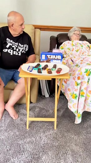 BAR puff taste test review 🤣 I eat one of these literally everyday.. I knew the grandparents would love them too 😆😍 #review #funny #love #builtbar #builtpuff #grandma #laugh #tastetest #grandparents #grandpa | Thejockandbelleshow