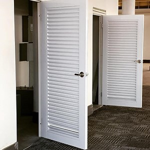[Hot Item] 30X 80 Prehung White Primed Interior Flat Panel Solid Core Wood Louver Door
