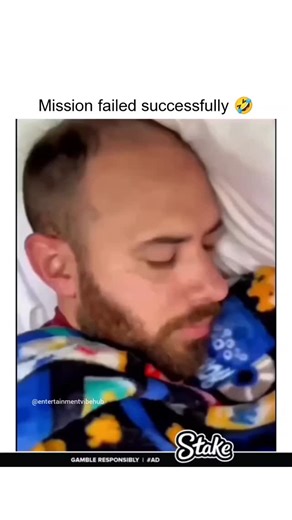 EVH | Best Entertainment on Instagram: "In 1981, football legends Diego Maradona and Pelé shared a memorable moment on television during a special show. The two icons of the sport, each celebrated for their incredible talent, came together for a unique and lighthearted segment. During the show, Maradona, known for his charisma and playful nature, requested that Pelé join him in a fun display of skill. Maradona suggested that they both perform headers with a football, showcasing their remarkable 