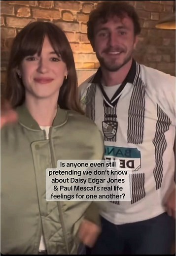 Paul Mescal & Daisy Edgar Jones are the only ones still in denial… . . . #PaulMescal #DaisyEdgarJones #NormalPeople #FYP #Lore