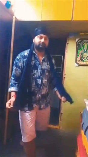 Funny teen marr dance 😂