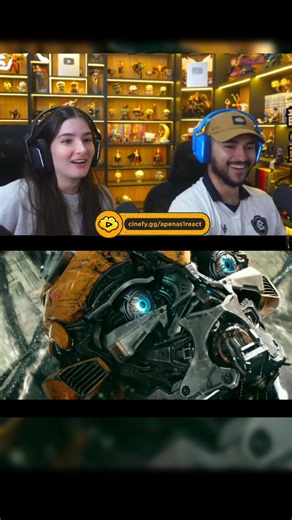 React Transformers 5: A Cena de Optimus Prime VS Bumblebee