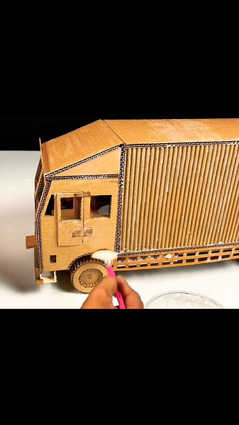 I Made a Huge Cardboard Truck 😱 | DIY Cardboard Truck #shorts #diy #experiment