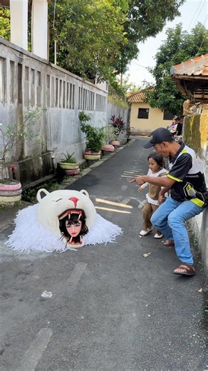 Alika dan omedi nemu kedok cantik di mulut can macanan