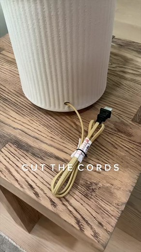 Snip snip! Who needs cords when you can have cordless? 💡 We just said goodbye to our lamp cord and switched to a rechargeable light bulb 🌟 Now the side table that Henry made looks so much better without that ugly cord! Link in bio for our favorite bulbs! #decorhacks #tipsandtricks #lightingtips #interiordecor