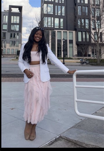 Finally starting to wear the clothes in my clothes #blackglamournerd #pinktulleskirt #springoutfit