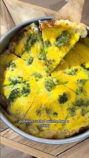 POTATO CRUST QUICHE - gluten free & dairy-free!! #quiche #glutenfree #healthybreakfast