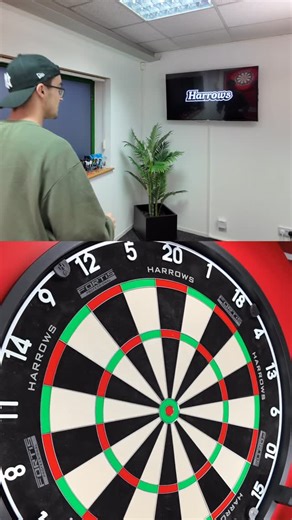 13K views · 539 reactions | The NEW Fortis Dartboard by @harrowsdarts surprised me (in a good way) at how quiet it was when throwing at it狼 Hear how quiet it is in our latest video on YouTube #darts #doubletopdartshop #harrowsdarts #fortis | Double Top Dart Shop | Facebook