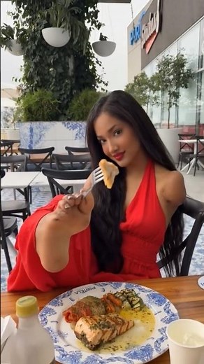 DAE LAK triple amputee one leg armless girl #noarms #doublearmamputee #DAE #armless #tripleamputee