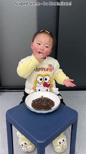 هل الصغير يأكل الشوكولاتة؟