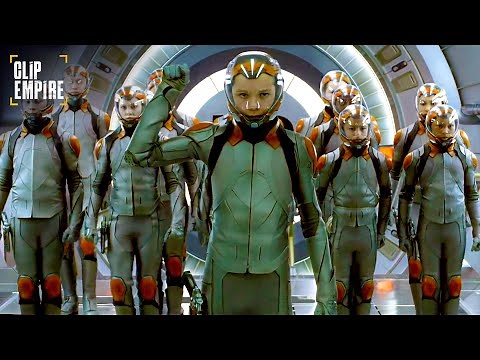 Ender Shows His Tactical Prowess In Training Exercise (Hailee Steinfeld) | Ender's Game