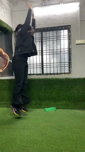 Full body workout 3–5 sets of 10–15 burpees