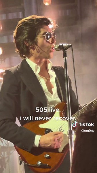 Arctic Monkeys Performance at Brisbane Concert: A Display of Incredible Talent