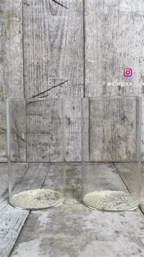 🍴Chicken satay rice jar 🍴 Easy, tasty meal prep! Ingredients: Chicken italia convenience pack 50g orange pepper, diced. 80g cucumber, diced. 40g spring onion, finely chopped. 100g cherry tomato, quartered. 30g baby spinach. 220g long grain rice. 2 tbsp sesame seeds For the satay sauce: 15g smooth peanut butter 20g reduced fat coconut milk. 1tsp honey. 1tsp curry powder Method: Into a pan, fry your sausages for 10-15 minutes. Add rice into microwave for 2 minutes. Into a bowl, mix your peanut b