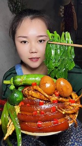 Braised pork and spicy squid! | Let's Eat Show