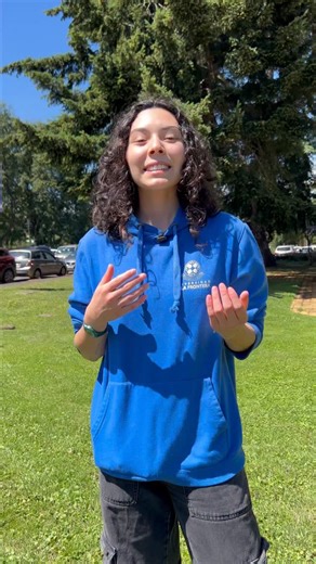 ¿Te imaginas estudiando a los pies del volcán y a pasos del lago? 🏔️✨ Ser parte de la @ufro.pucon es posible, ¡y ni siquiera necesitas la PAES para estas carreras! Elige tu camino: ✅ Conecta con el mundo del Turismo con Técnico Superior en Turismo. ✅ Mejora el bienestar de las personas con Técnico Universitario en Enfermería ✅ Vive la adrenalina con Técnico Guía Turismo Aventura. ⏰ ¡Ojo! Tienes hasta el 09 de enero para realizar tu postulación directa o vía Admisión Especial en 🔗postulacion.uf