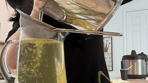 Woman Has Smashing Time Showing How NOT to Make Tea