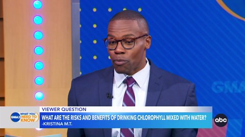 What are the risks and benefits of drinking chlorophyll with water?