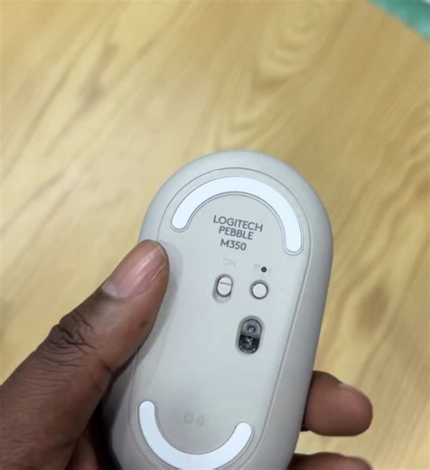 Watch Logitech Pebble Mouse 2 M350s Slim Bluetooth Wireless Mouse on Amazon Live