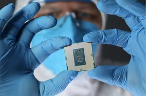 YMTC Working to Make Advanced Chips With Local Tech - SCMP