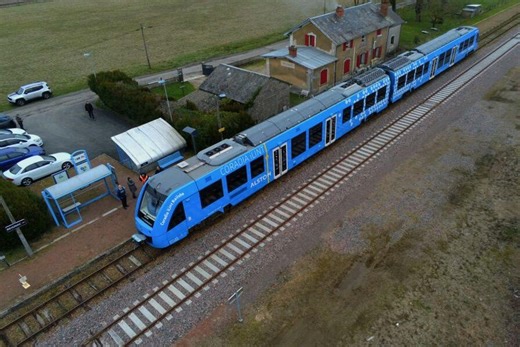 Les premiers trains à hydrogène d'Alstom roulent en France cette semaine