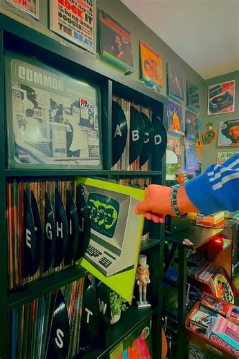 💾🎹 Kraftwerk — Computerwelt | The Digital Future on Vinyl 🔊✨