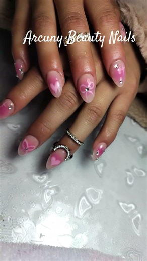 Diseño de uñas #frenchnails #lynisnailshop #nailart #uñasacrilicas #uñasfrancesas #nailinspo #nails