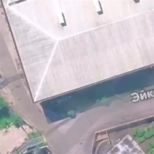 UPDATE – FOOTAGE FROM DARNALL (EARLIER TODAY) Video footage obtained shows the initial moments of a group entering an industrial car park on Acres Hill Lane, Darnall. In the footage, individuals can be seen accessing the site after the entrance gate was forced open. Grinding equipment appears to be used on the gate, after which multiple vehicles enter the premises. Some individuals visible in the footage appear to have their faces covered. The reasons for this and the circumstances surrounding t