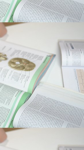 Dr Faye Bate on Instagram: "🧠 How to do a 2-minute brain dump for daily tasks 🧠 ⬇️ The steps below, but first the 🧪science 🧪 ✅ Studies show that you’re more likely to complete a task you’ve written down and simply getting tasks, thoughts and worries down on paper can reduce anxiety ✨ ☀️Research is limited in brain dumps specifically however, from personal experience, this is the one part of my daily routine I never miss. 💭You can also adapt this activity for tackling emotions, anxiety, and