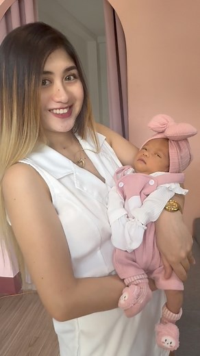 2.4M views · 10K reactions | And in this world, she is our world梁#firsttimemom #moments #momlife #pregnancyjourney #nocopyrightinfringementintendedmusicbelongstotherightfulowner | Vanessa Elaine Discaya Zorilla | Facebook