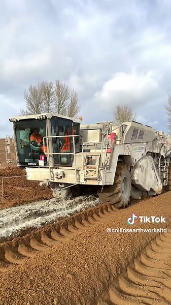 Ground Stabilisation with Wirtgen WR240i for Soil Cement Mixing