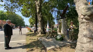 1K views · 11 reactions | A második világháborúban hősi halált halt és a békében szolgálatteljesítés közben életüket vesztett katonákra emlékeztek a kecskeméti köztemetőben. A cikket a kommentek között találod.  | BAON Bács-Kiskun vármegyei Online | Facebook