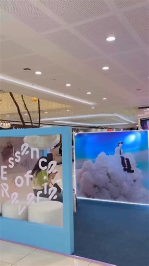 221 reactions · 22 shares | Dive into the enchanting world of BAEKHYUN at the ‘Essence of Reverie’ Pop-Up Store! ✨ Get exclusive merch, stunning photo zones, and a dreamlike experience that every EXO-L will love! ️  Level 1, North Entertainment Mall  October 16–30, 2025 Don’t miss out on this! #ReverieMANILA #BAEKHYUN #ReverieTour #ExperienceMOA | SM Mall of Asia Official | Facebook