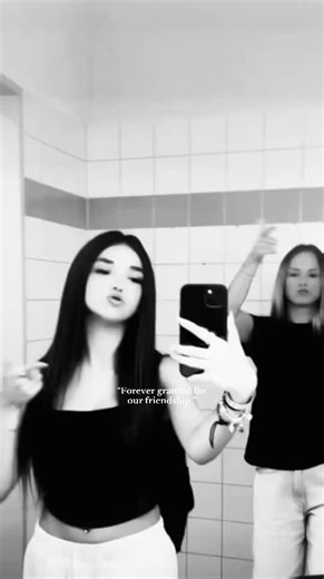 taliaaa🌸 (@talia.gedr)’s videos with original sound - bella