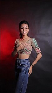 Border बचाते हुए Perfect कट,ये तो सिर्फ एक Tips हुई, पूरा Blouse बनाने के लिए Workshop Join करे