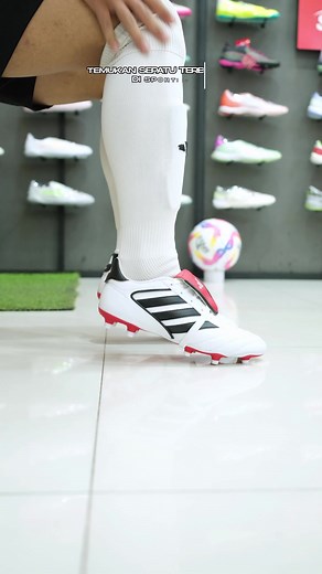 Sepatu Bola Adidas Copa Gloro 2 FG: Rekomendasi untuk Posisi Defender