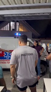 1.2M views · 18K reactions | #Basketball injury #dislocated knee Ine one second Drive thru藍 | Roy Franca | Facebook