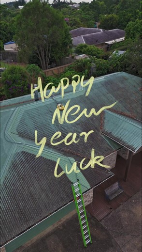 Best Pressure Washing for Roof Cleaning on the Sunshine Coast