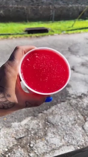 #stitch with @rollingwithmelia It’s a Icee Cup 👅#candylady #iceecup #growingupchicago