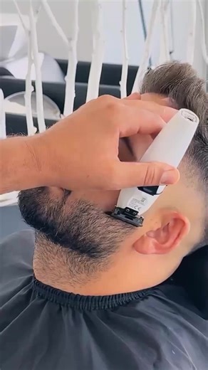 Tiktok don't under review my video please unfreeze my account please viral video 😭😭😭 #bearddreads #fashiontutorials #dreadlocks #haircare #beardstyles