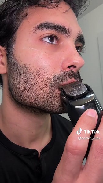 Achieve the Duke from Bridgerton's Beard Look Easily