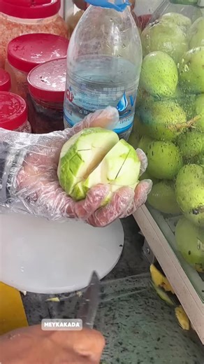 Amazing Mexican Fruit Cutting Demonstration