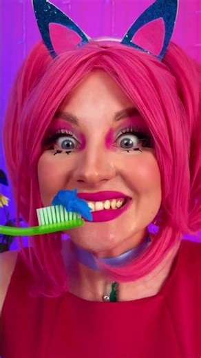 😂 Hilarious Toothpaste Trick That Fooled Everyone 🎨 #shorts